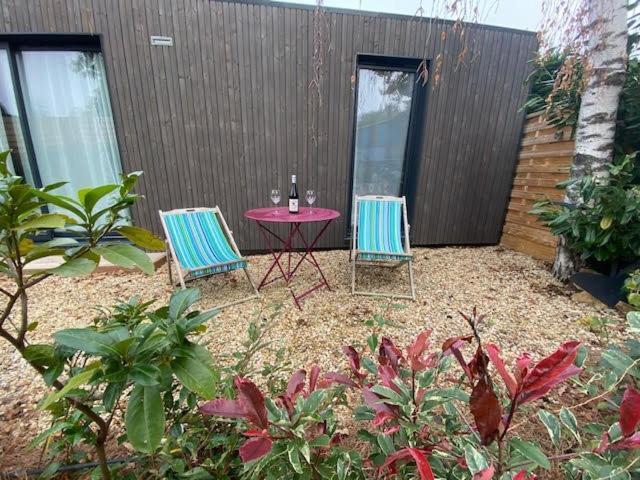 Studio De Jardin "Le Temps D Une Pause" Jusqu'A 4 Personnes En Face Du Beaujolais - Climatisation Et Borne Recharge Vehicule Electrique Montmerle-sur-Saone المظهر الخارجي الصورة