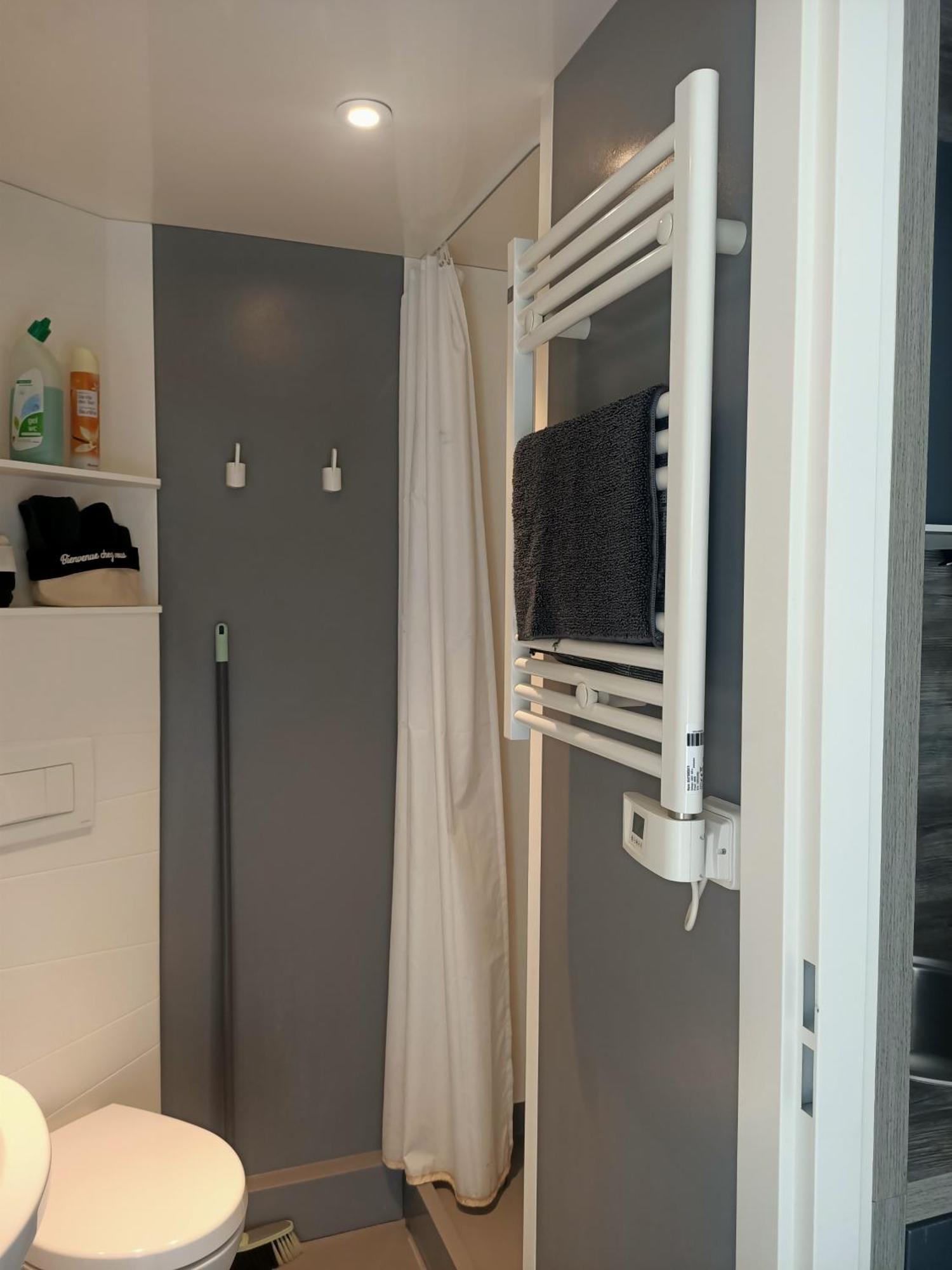 Studio De Jardin "Le Temps D Une Pause" Jusqu'A 4 Personnes En Face Du Beaujolais - Climatisation Et Borne Recharge Vehicule Electrique Montmerle-sur-Saone المظهر الخارجي الصورة